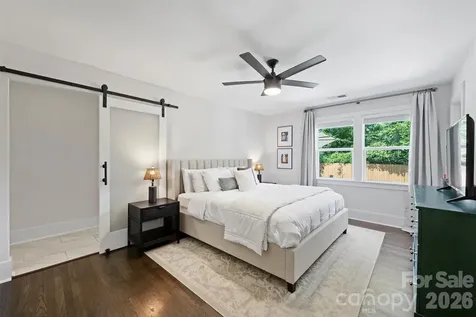 1914 Windham Place Charlotte NC 28205