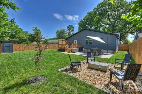 1914 Windham Place Charlotte NC 28205