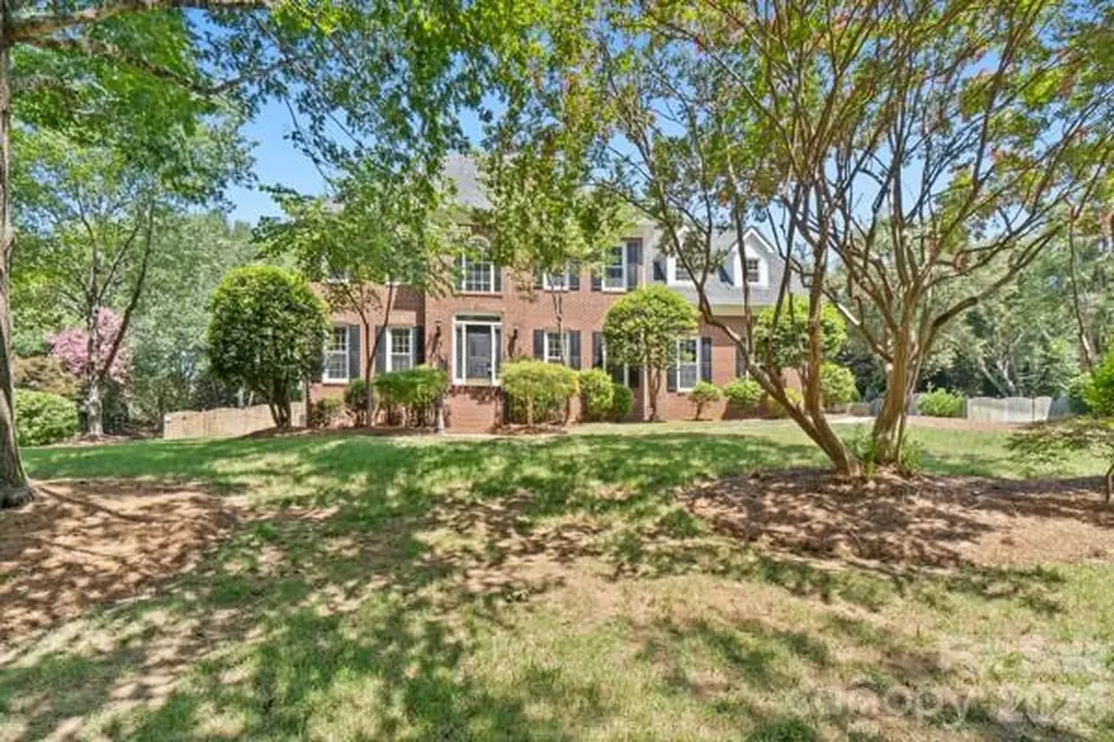 2328 Howerton Court Charlotte NC 28270