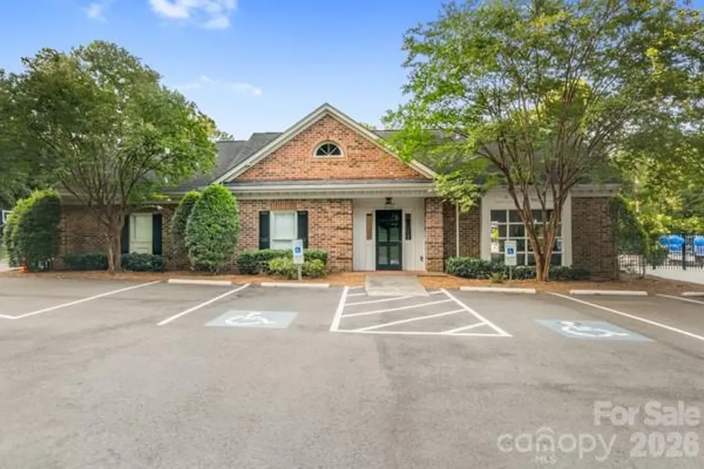 2328 Howerton Court Charlotte NC 28270