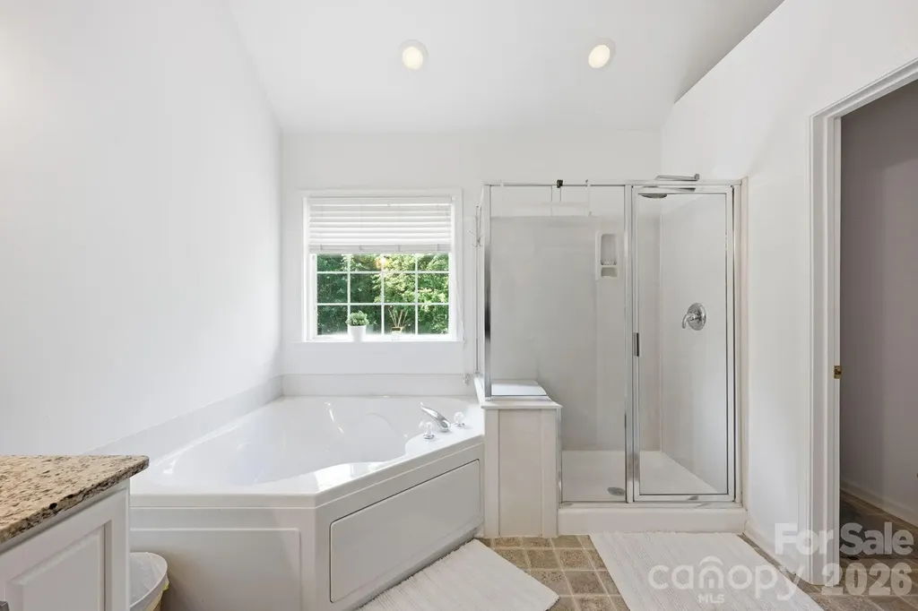 2530 Shady Reach Lane Charlotte NC 28214