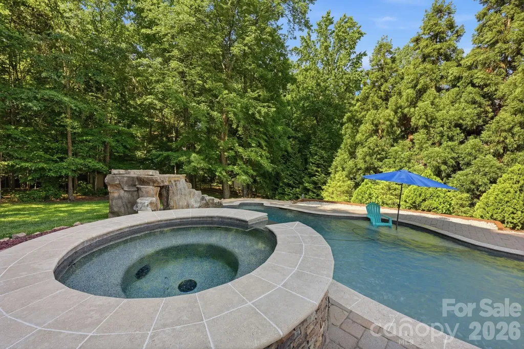 2530 Shady Reach Lane Charlotte NC 28214