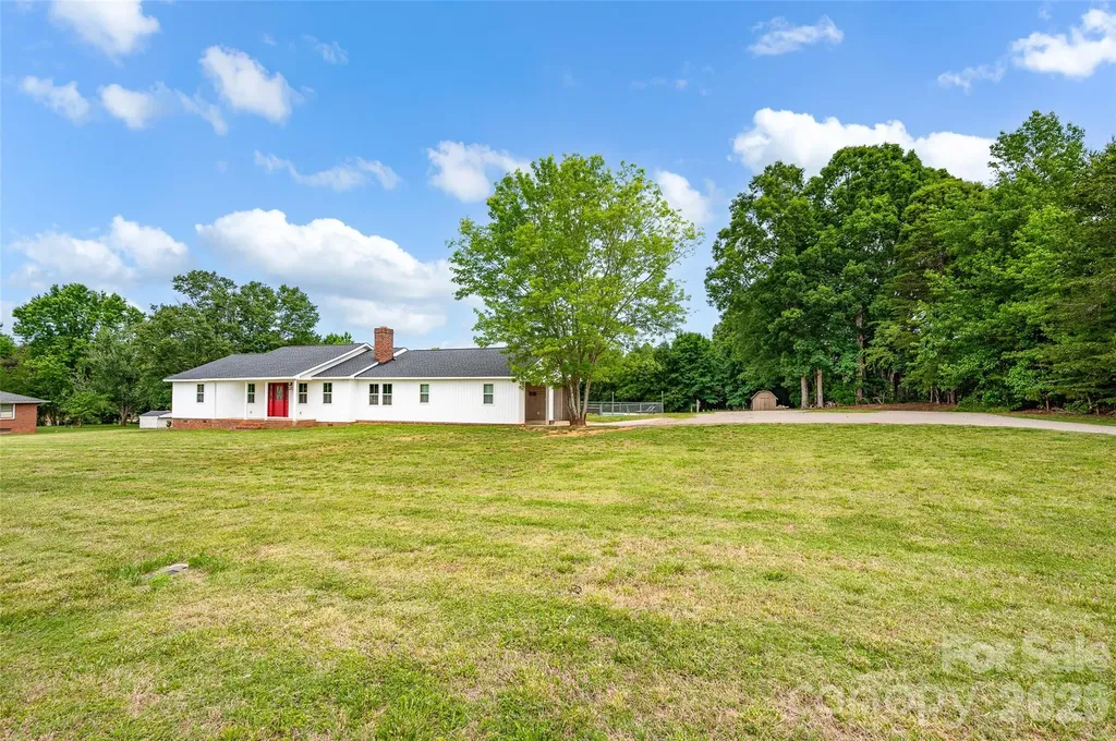 581 Barry Oak Road Statesville NC 28625