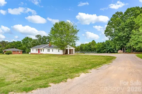 581 Barry Oak Road Statesville NC 28625