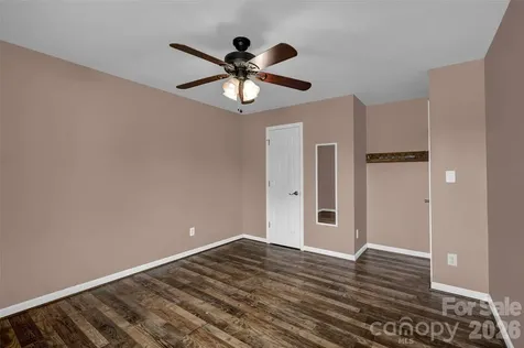 581 Barry Oak Road Statesville NC 28625
