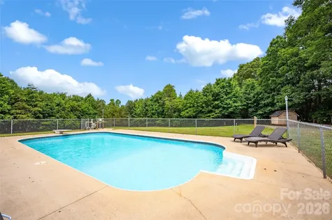 581 Barry Oak Road Statesville NC 28625