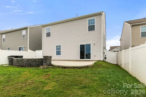 637 Nannyberry Lane Concord NC 28025