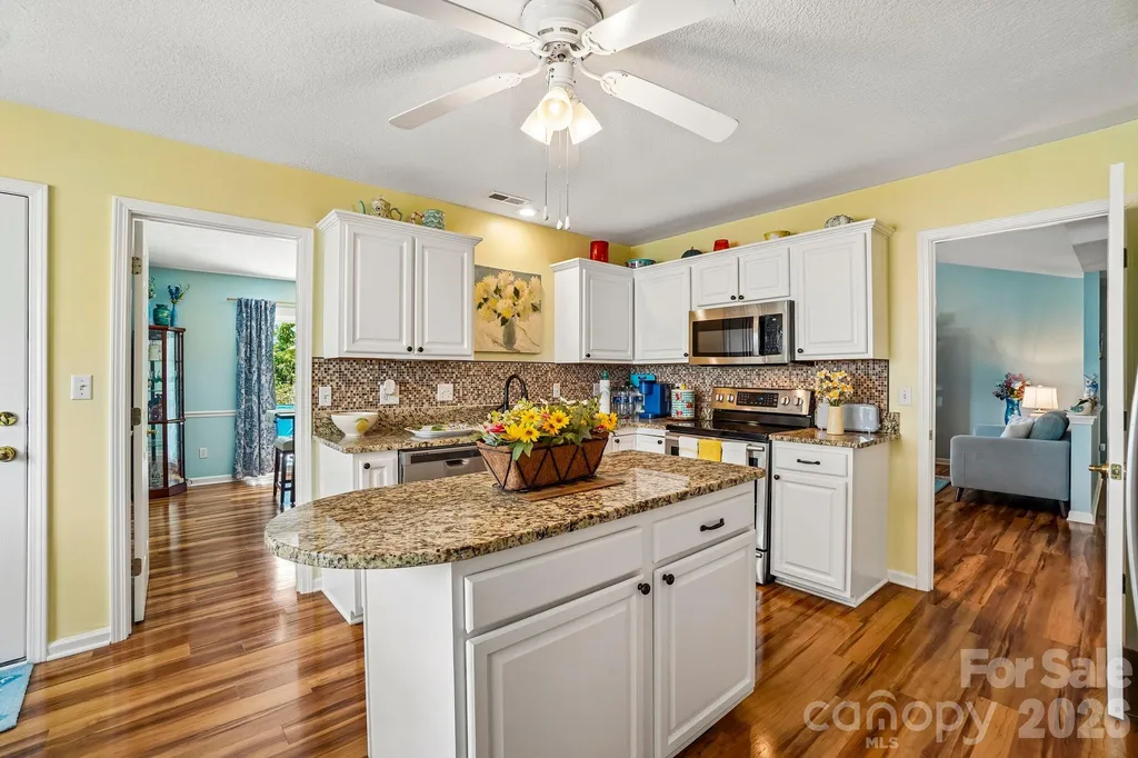 37 Stonehollow Road Fletcher NC 28732