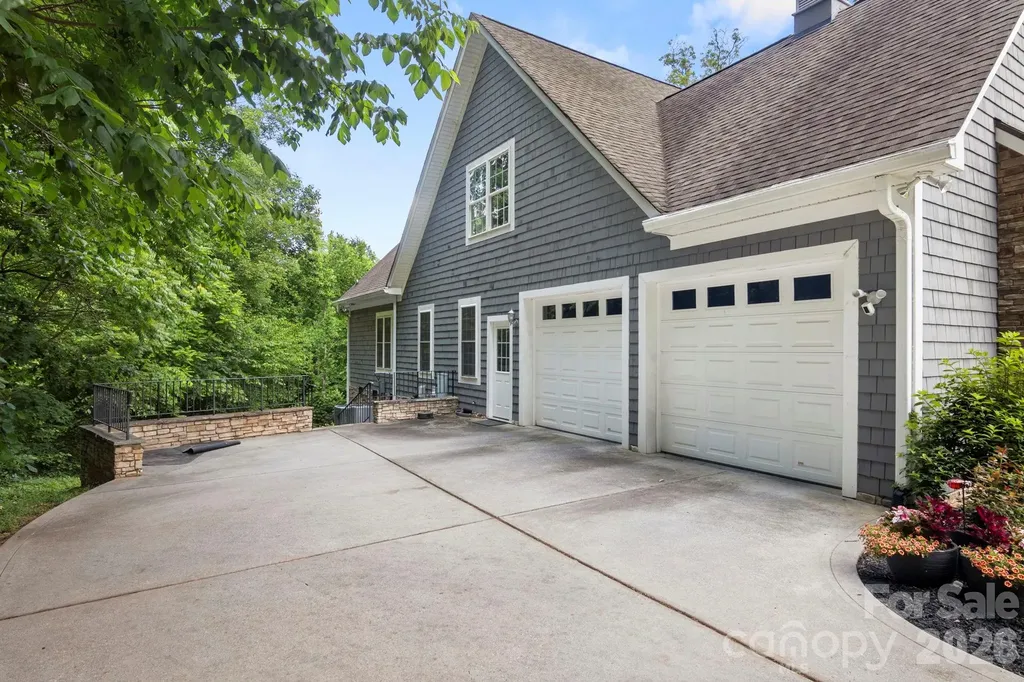 587 Amesbury Drive Mt Ulla NC 28125