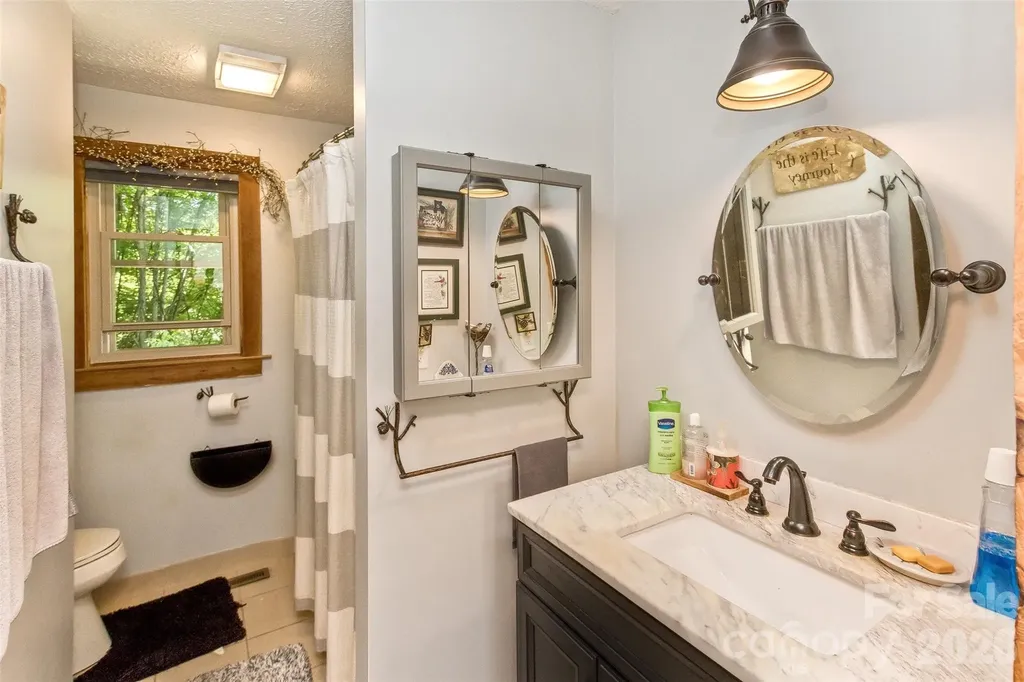 1059 Setzer Cove Road Maggie Valley NC 28751