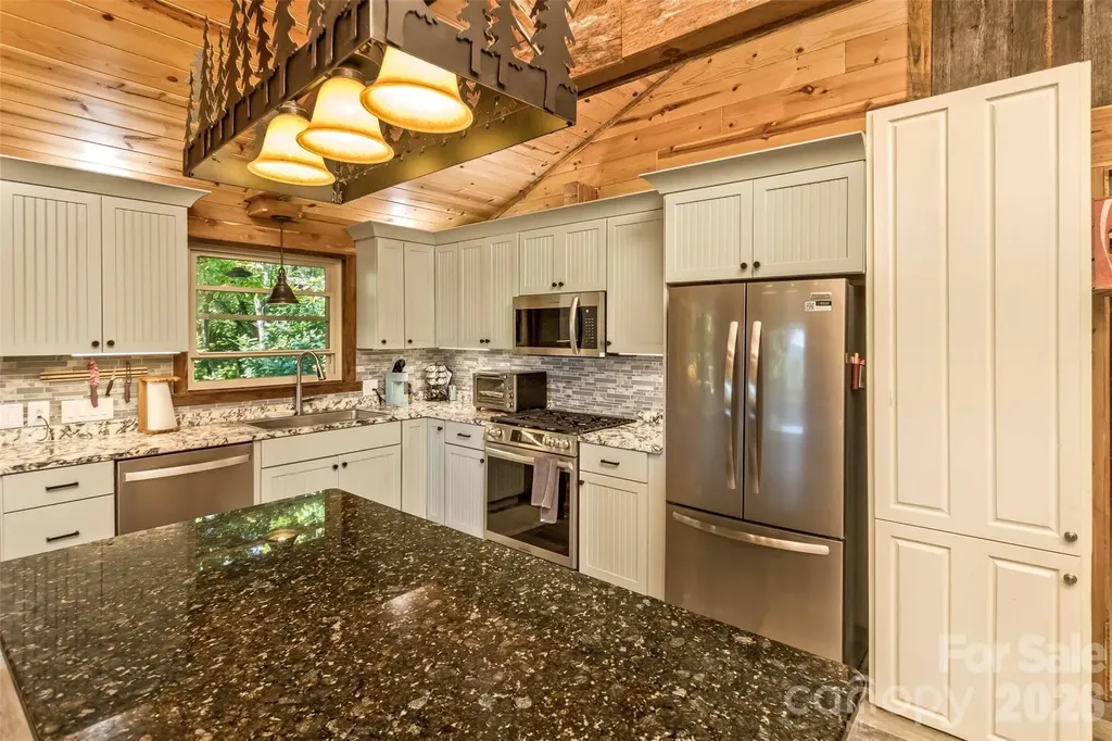 1059 Setzer Cove Road Maggie Valley NC 28751