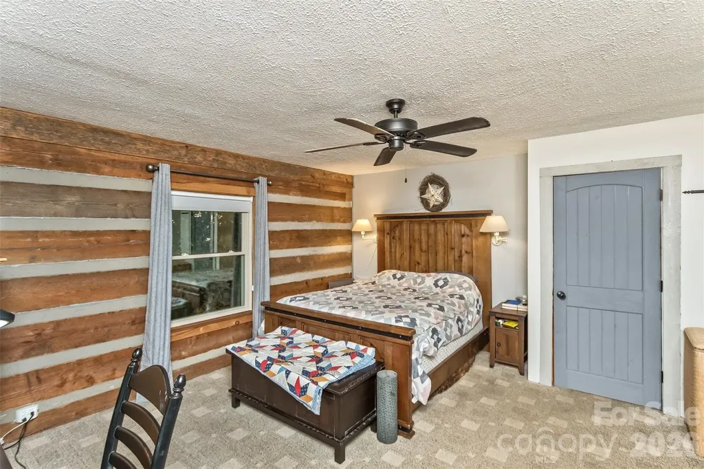 1059 Setzer Cove Road Maggie Valley NC 28751