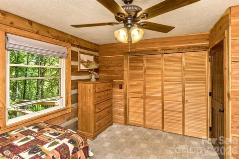 1059 Setzer Cove Road Maggie Valley NC 28751