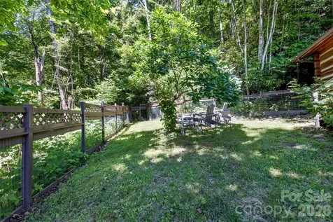 1059 Setzer Cove Road Maggie Valley NC 28751