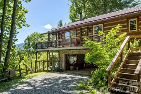1059 Setzer Cove Road Maggie Valley NC 28751