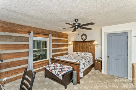 1059 Setzer Cove Road Maggie Valley NC 28751