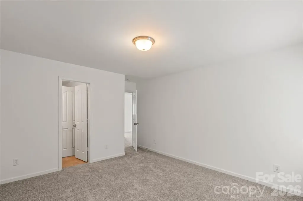 5229 Hawkins Meadow Court Charlotte NC 28213