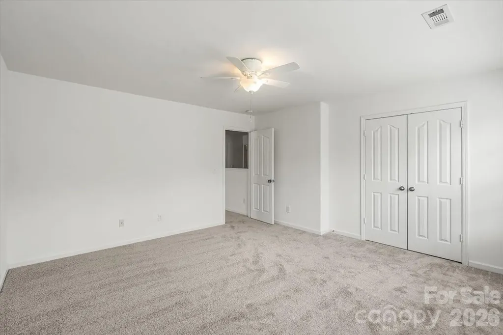 5229 Hawkins Meadow Court Charlotte NC 28213