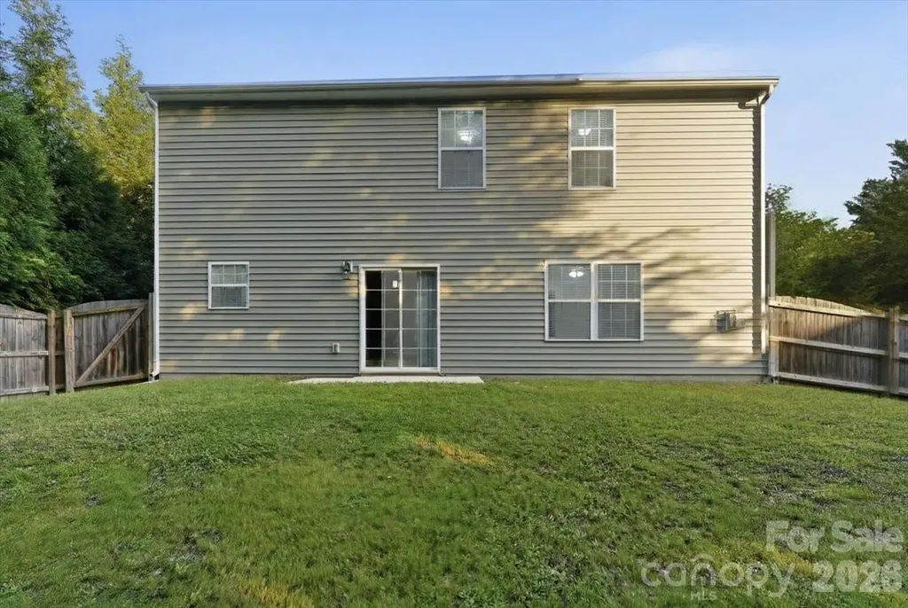 5229 Hawkins Meadow Court Charlotte NC 28213