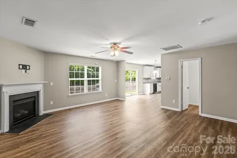 5229 Hawkins Meadow Court Charlotte NC 28213