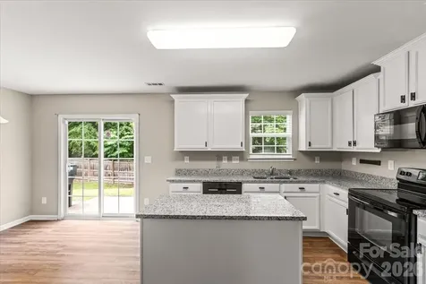 5229 Hawkins Meadow Court Charlotte NC 28213