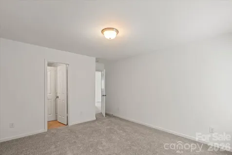 5229 Hawkins Meadow Court Charlotte NC 28213