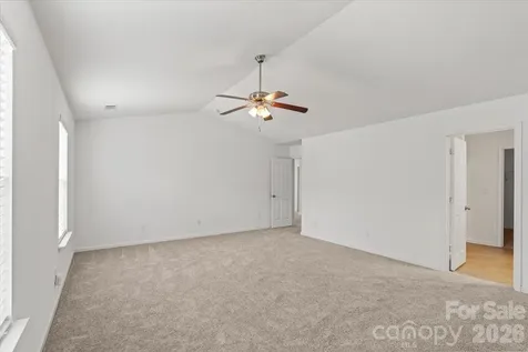 5229 Hawkins Meadow Court Charlotte NC 28213