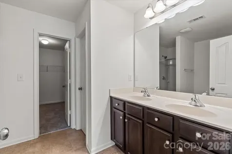 5229 Hawkins Meadow Court Charlotte NC 28213