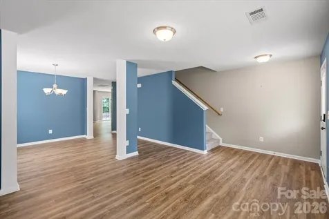 5229 Hawkins Meadow Court Charlotte NC 28213