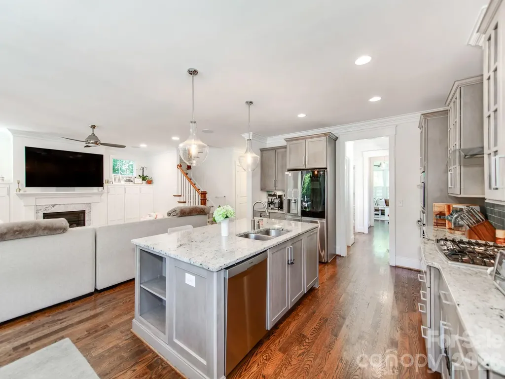 1805 Mecklenburg Avenue Charlotte NC 28205