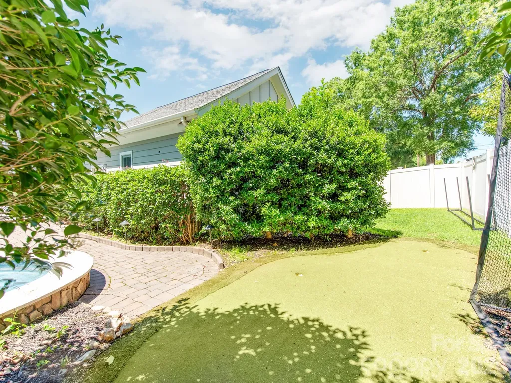 1805 Mecklenburg Avenue Charlotte NC 28205