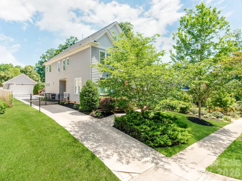 1805 Mecklenburg Avenue Charlotte NC 28205