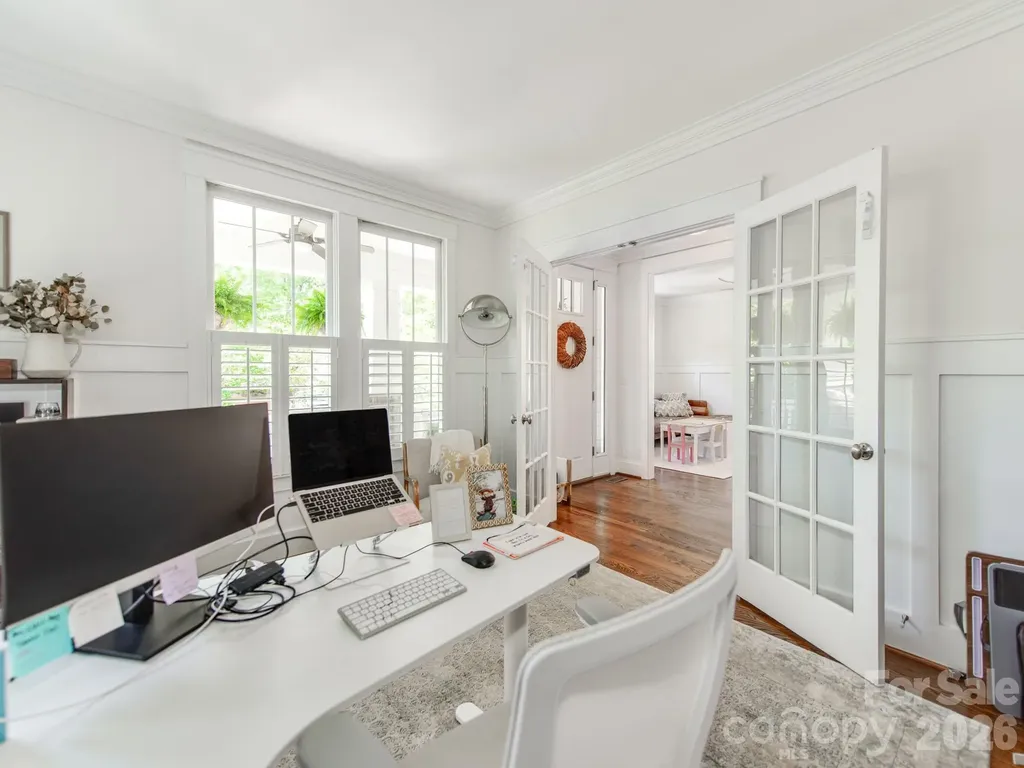 1805 Mecklenburg Avenue Charlotte NC 28205