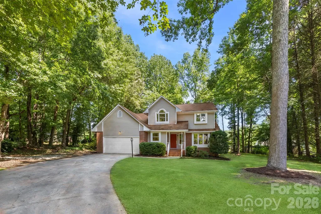 932 Alexandria Court Gastonia NC 28056