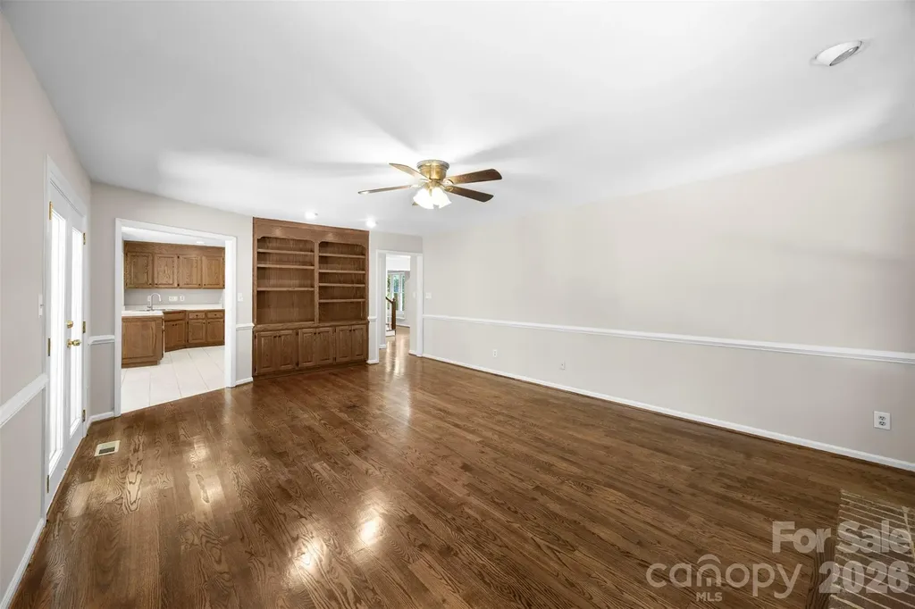 932 Alexandria Court Gastonia NC 28056