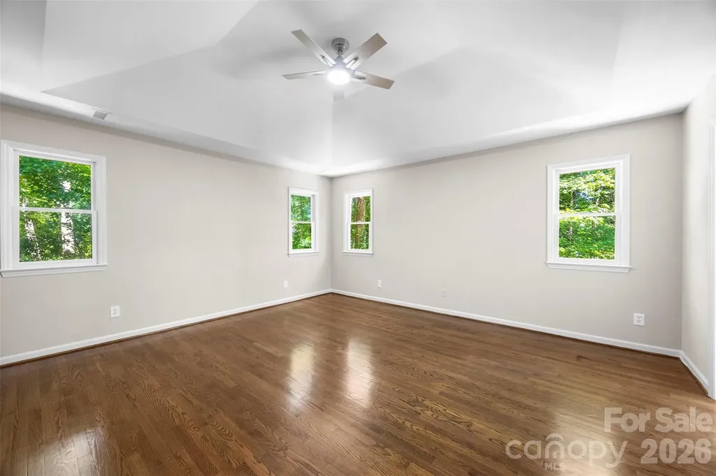 932 Alexandria Court Gastonia NC 28056