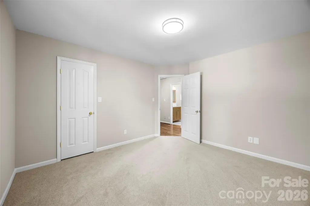 932 Alexandria Court Gastonia NC 28056