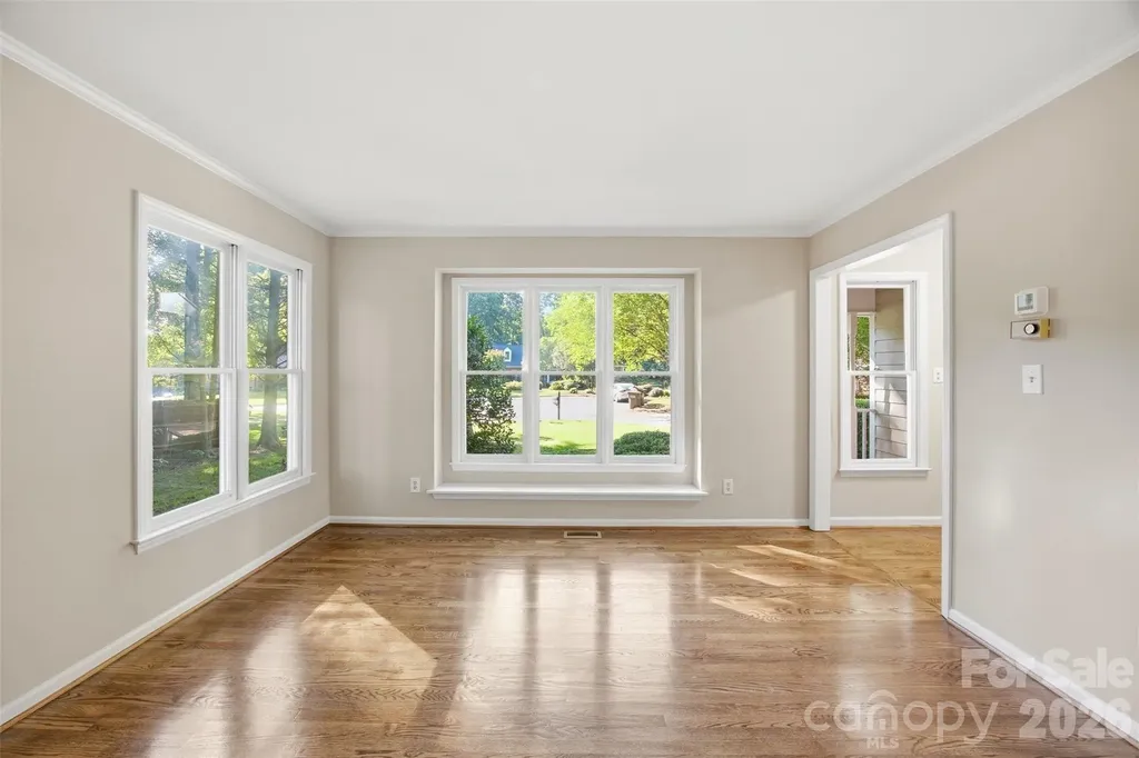 932 Alexandria Court Gastonia NC 28056