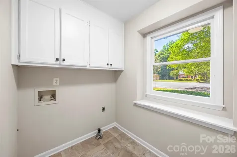 932 Alexandria Court Gastonia NC 28056