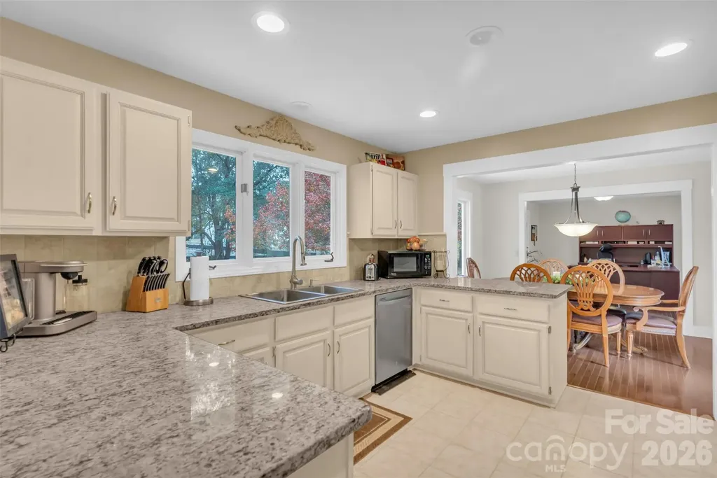 1021 Parkwood Drive NE Leland NC 28451