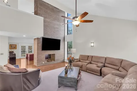 1021 Parkwood Drive NE Leland NC 28451
