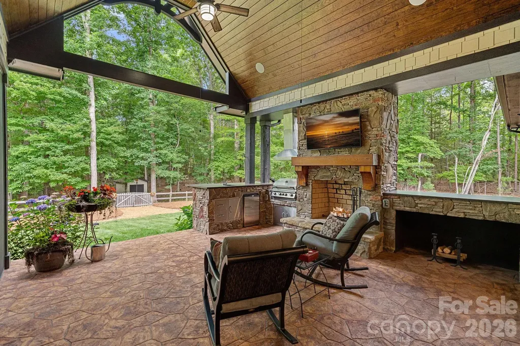 6808 Live Oaks Lane Waxhaw NC 28173