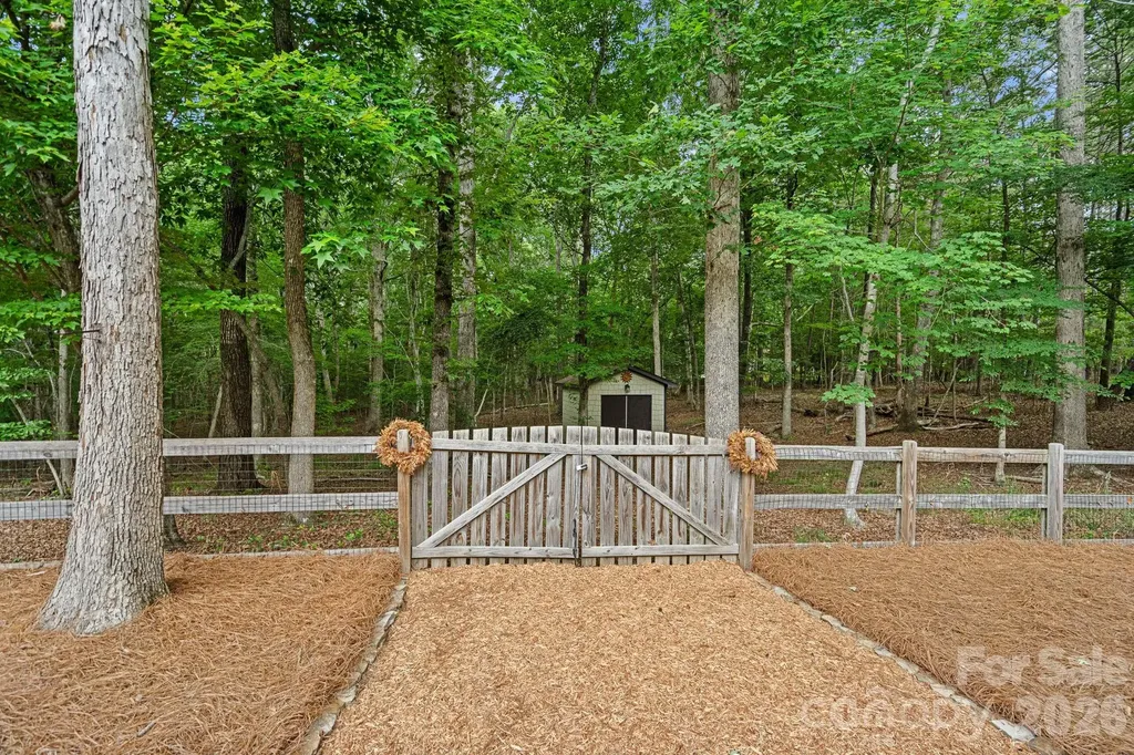 6808 Live Oaks Lane Waxhaw NC 28173