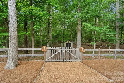 6808 Live Oaks Lane Waxhaw NC 28173