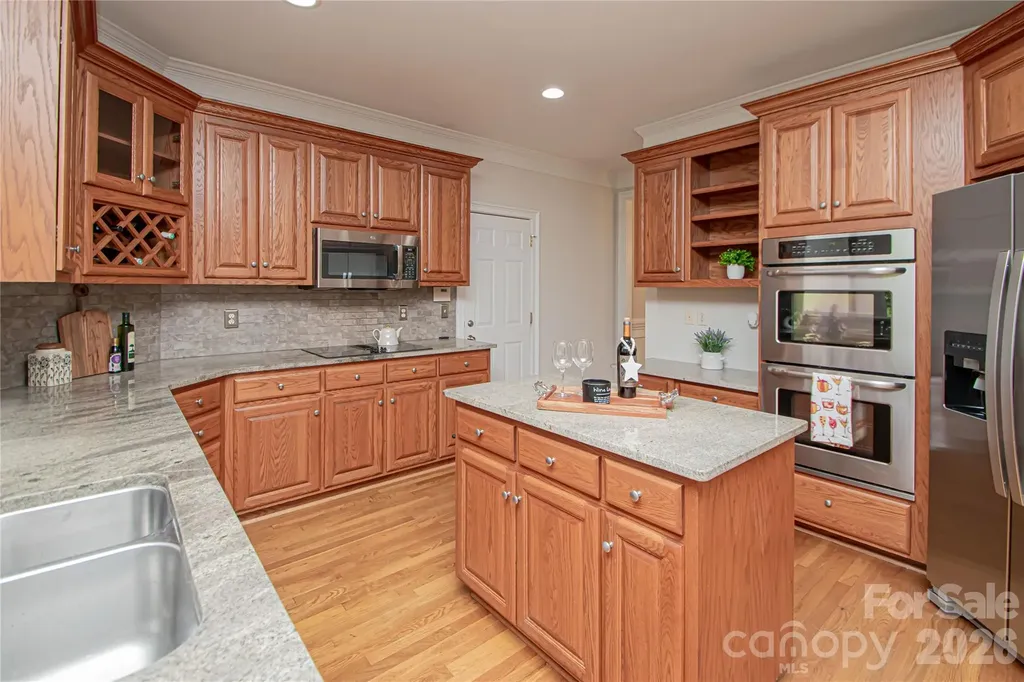 1015 Estate Lane Matthews NC 28104