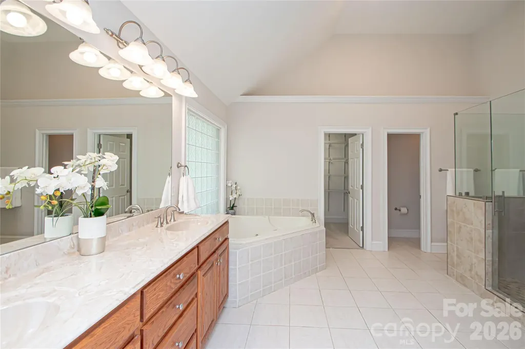 1015 Estate Lane Matthews NC 28104