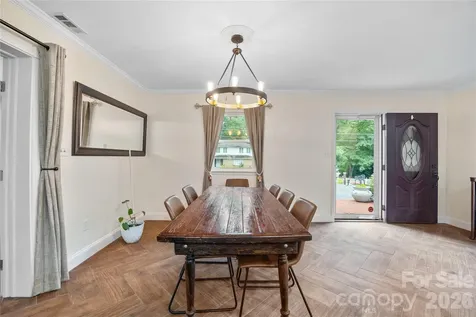 342 West Avenue Troutman NC 28166
