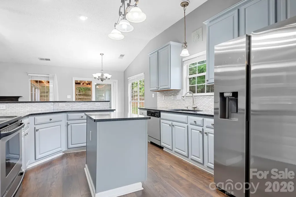 8940 Raven Park Drive Charlotte NC 28216