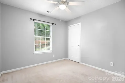 8940 Raven Park Drive Charlotte NC 28216