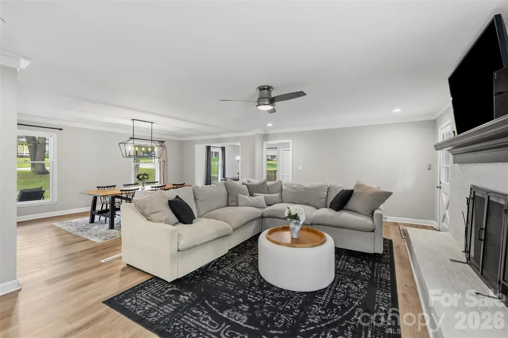 224 Sturbridge Drive Charlotte NC 28214